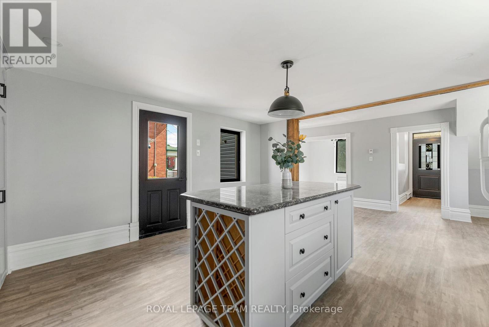 47 Bonnechere Street N, Renfrew, Ontario  K7V 1Y8 - Photo 14 - X12399235