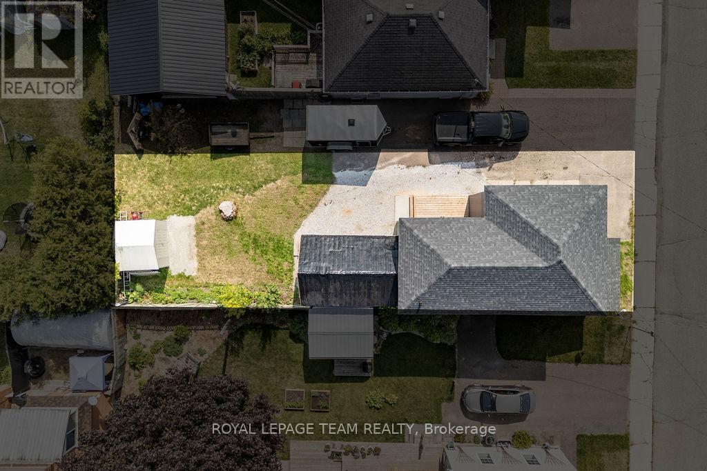 47 Bonnechere Street N, Renfrew, Ontario  K7V 1Y8 - Photo 24 - X12399235