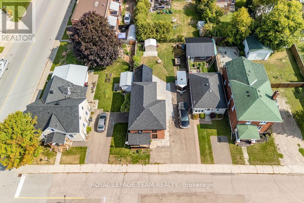 47 Bonnechere Street N, Renfrew, Ontario  K7V 1Y8 - Photo 29 - X12399235