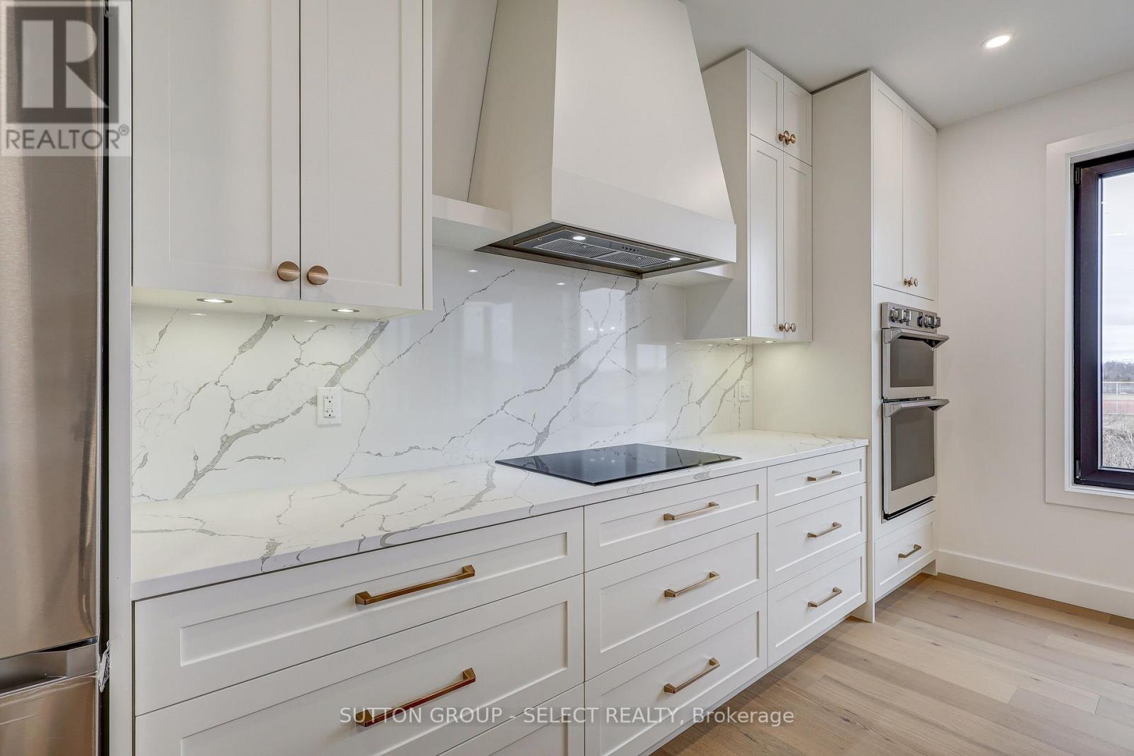 5 Sycamore Road, Southwold, Ontario  N5P 3T2 - Photo 16 - X12399402