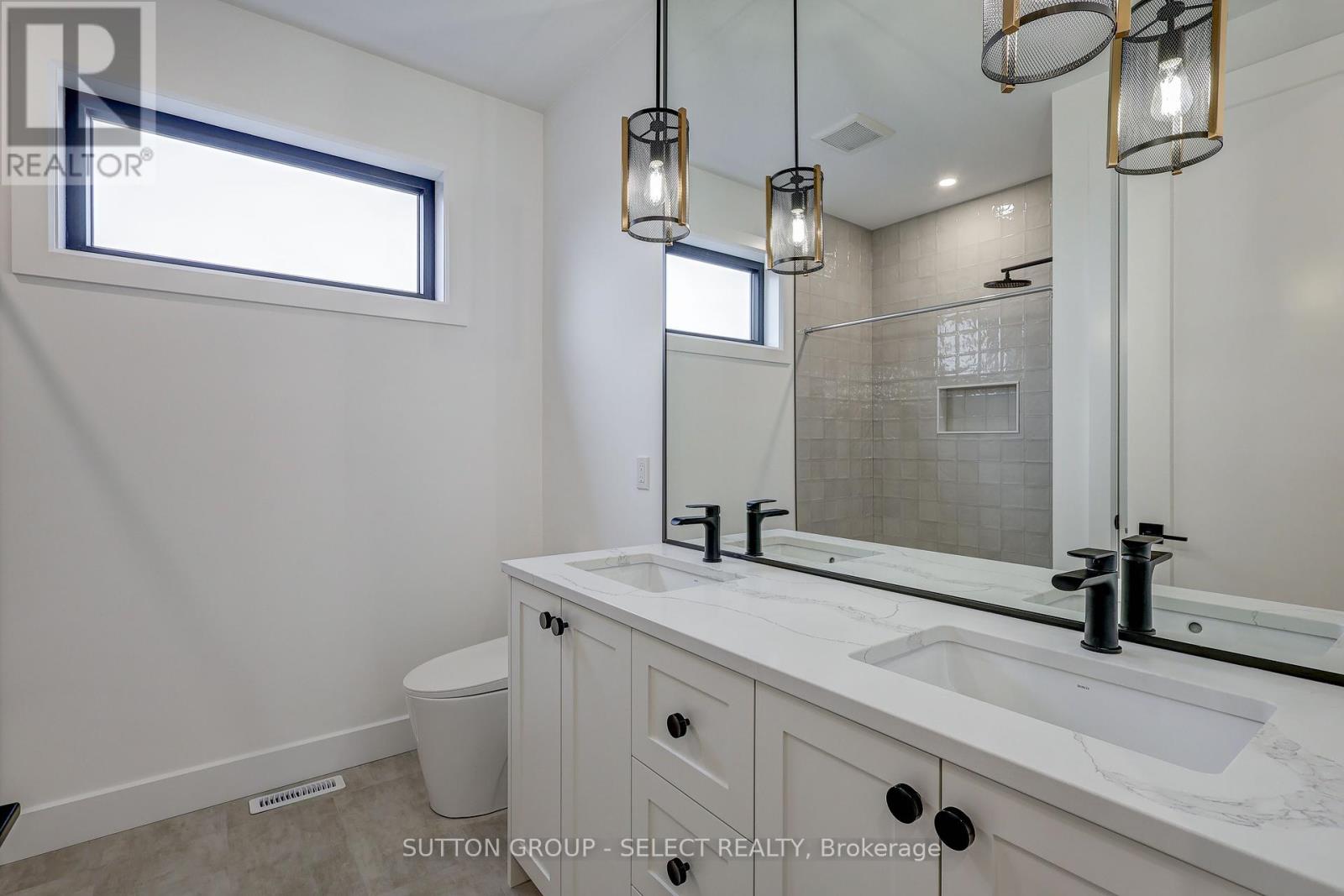 5 Sycamore Road, Southwold, Ontario  N5P 3T2 - Photo 25 - X12399402
