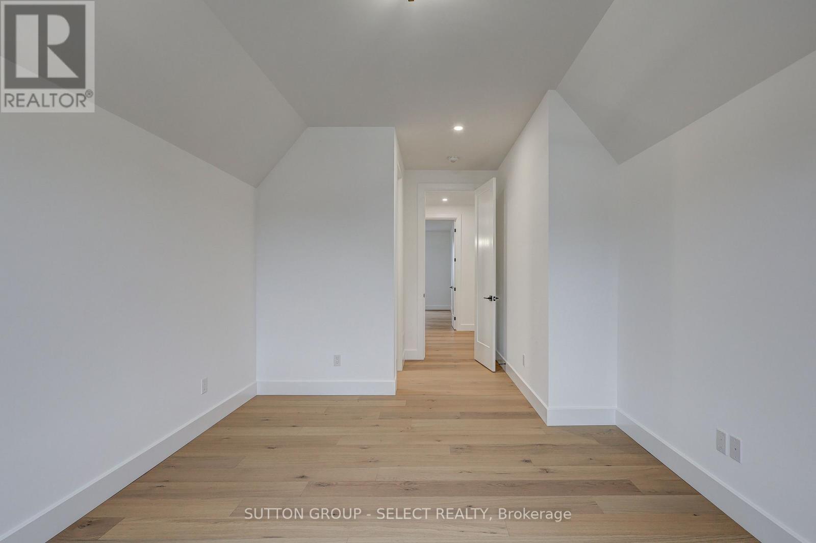 5 Sycamore Road, Southwold, Ontario  N5P 3T2 - Photo 28 - X12399402