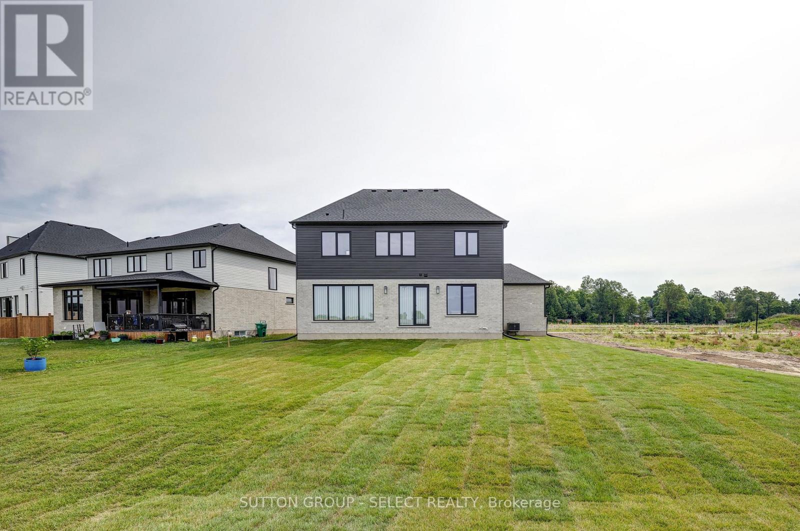5 Sycamore Road, Southwold, Ontario  N5P 3T2 - Photo 40 - X12399402