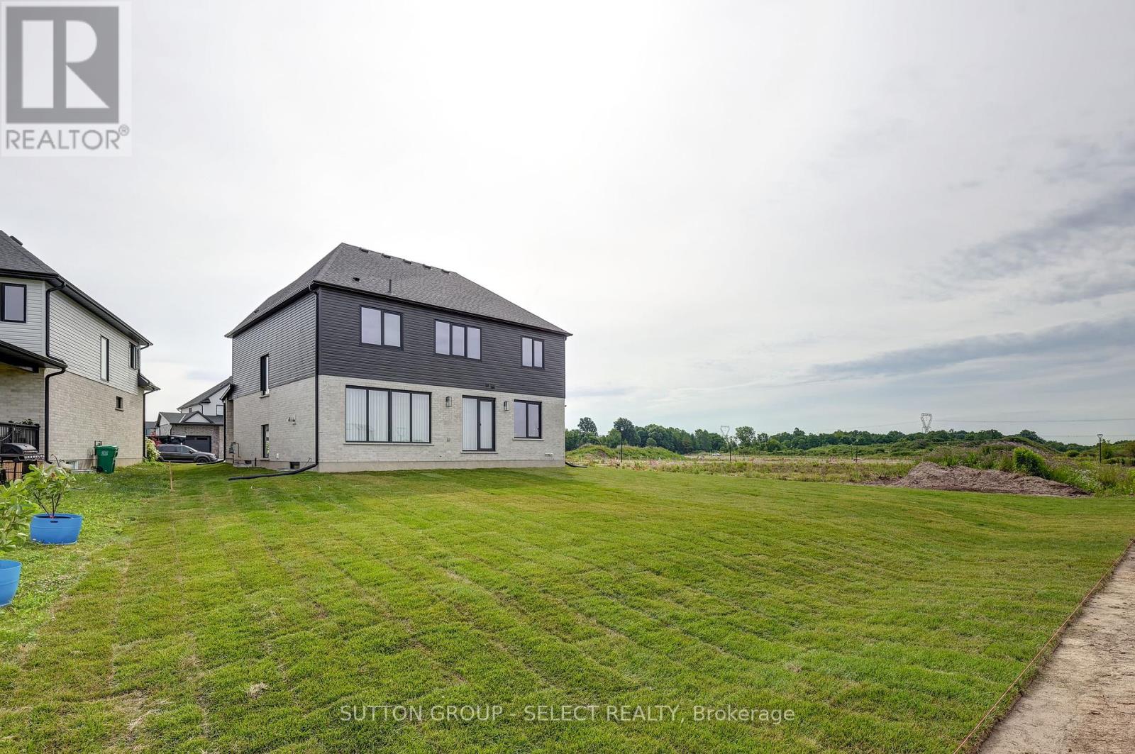 5 Sycamore Road, Southwold, Ontario  N5P 3T2 - Photo 42 - X12399402
