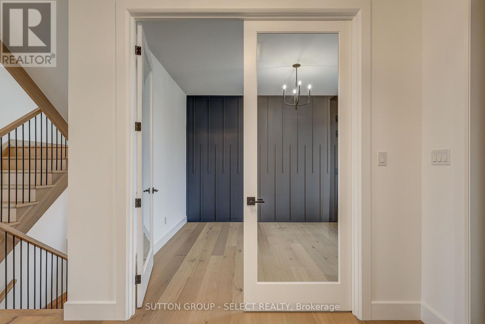 5 Sycamore Road, Southwold, Ontario  N5P 3T2 - Photo 6 - X12399402
