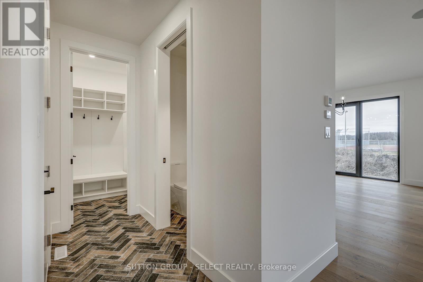 5 Sycamore Road, Southwold, Ontario  N5P 3T2 - Photo 8 - X12399402