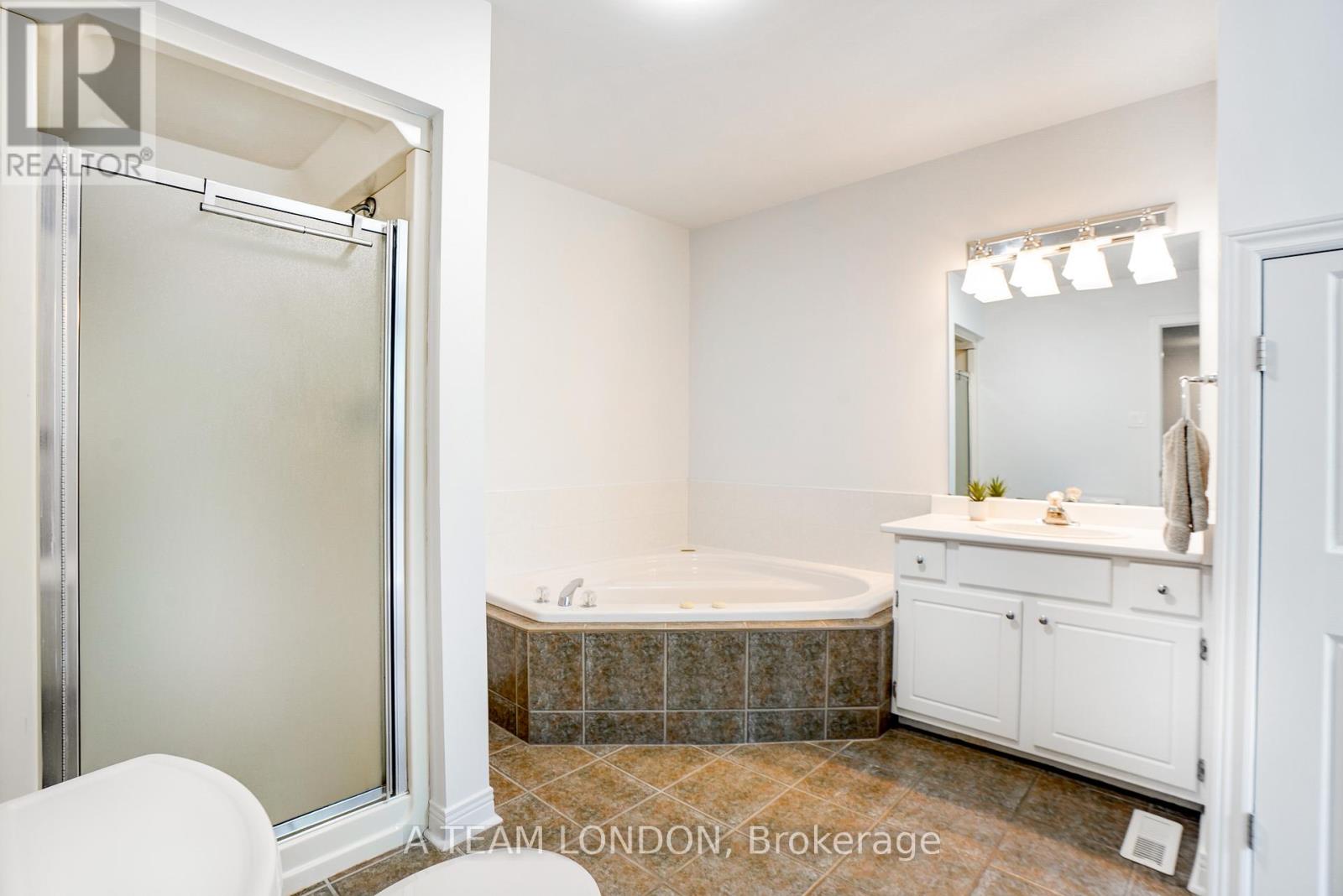 Lorem Ipsum Dolor Sit Amet, London North, Ontario  N6C  - Photo 19 - DEMO28853601