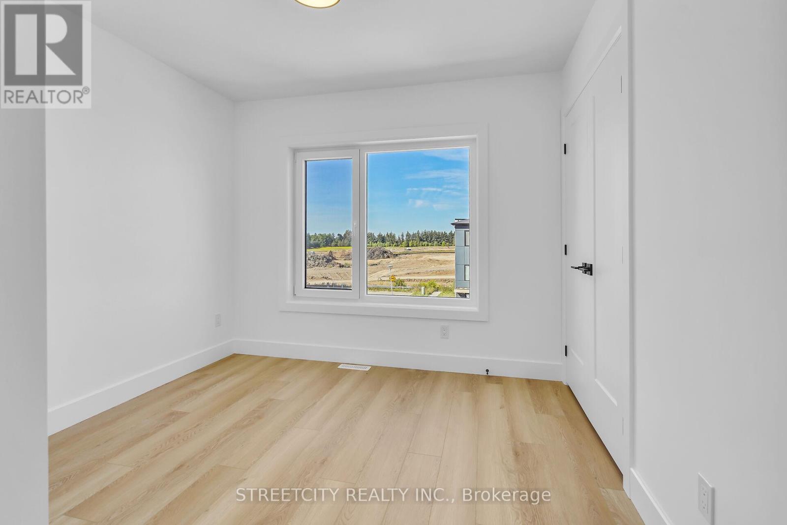 3550 Emily Carr Lane, London South, Ontario  N6L 0H8 - Photo 21 - X12399483