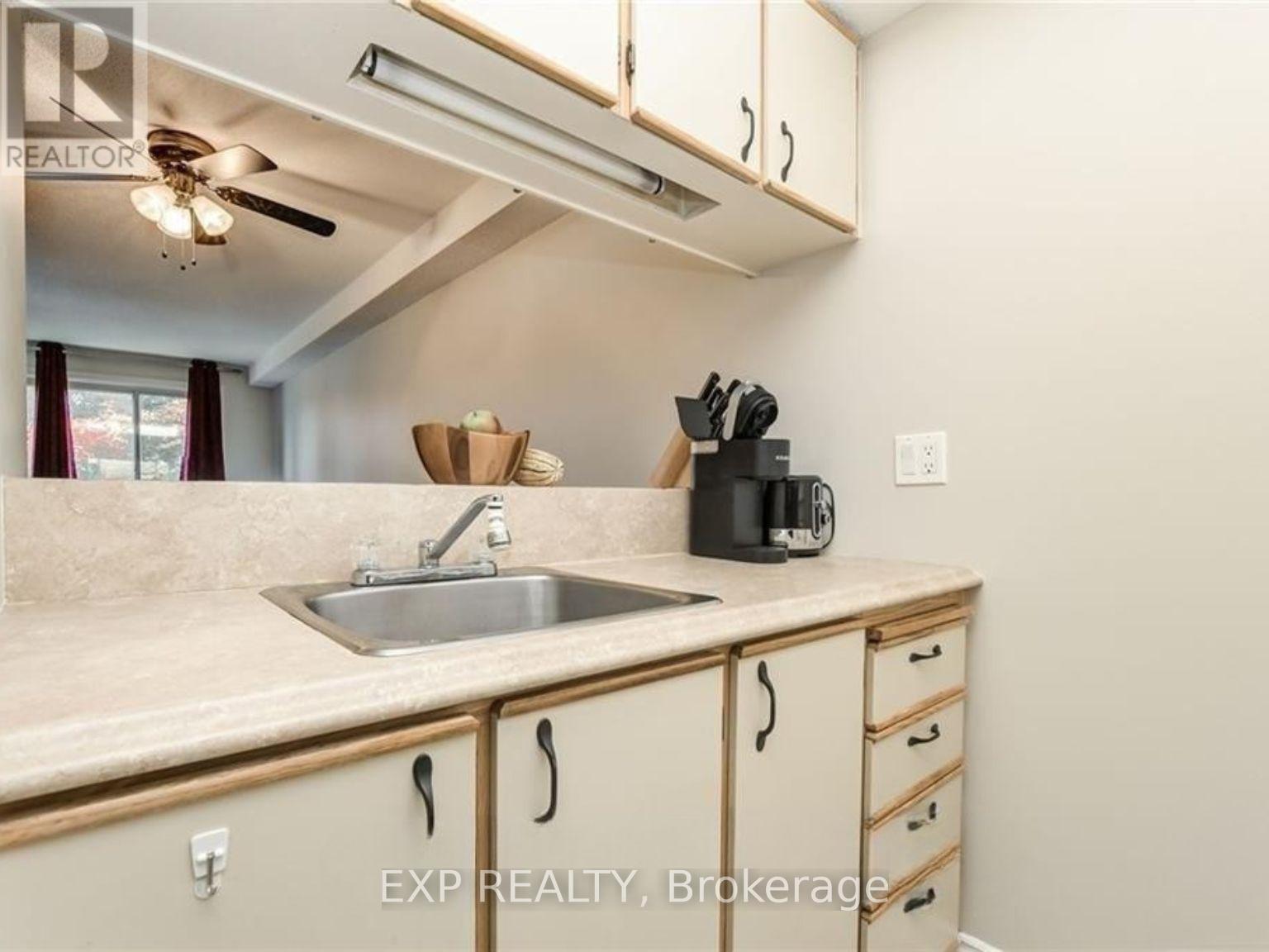 306 - 6376 Bilberry Drive, Ottawa, Ontario  K1C 4P6 - Photo 11 - X12399366
