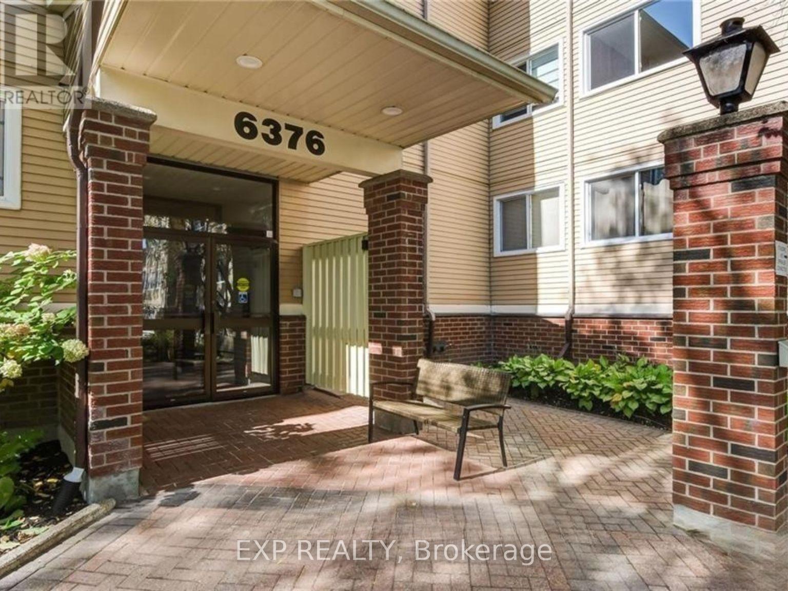 306 - 6376 Bilberry Drive, Ottawa, Ontario  K1C 4P6 - Photo 2 - X12399366