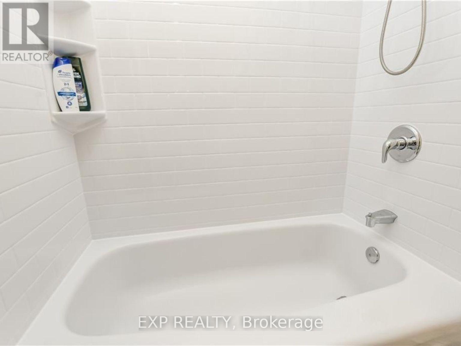 306 - 6376 Bilberry Drive, Ottawa, Ontario  K1C 4P6 - Photo 21 - X12399366