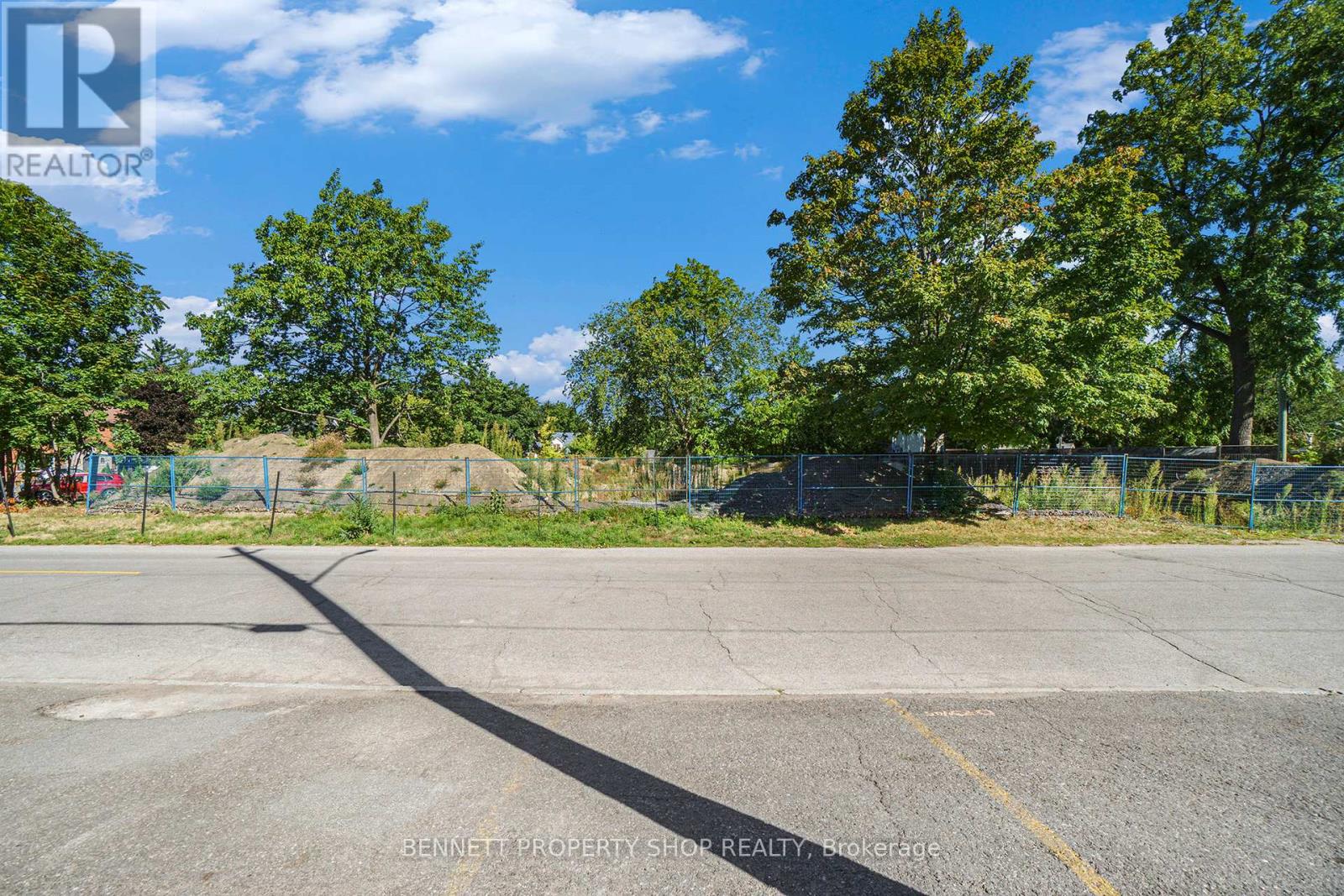 257 Cunningham Avenue, Ottawa, Ontario  K1L 7Z7 - Photo 11 - X12399441