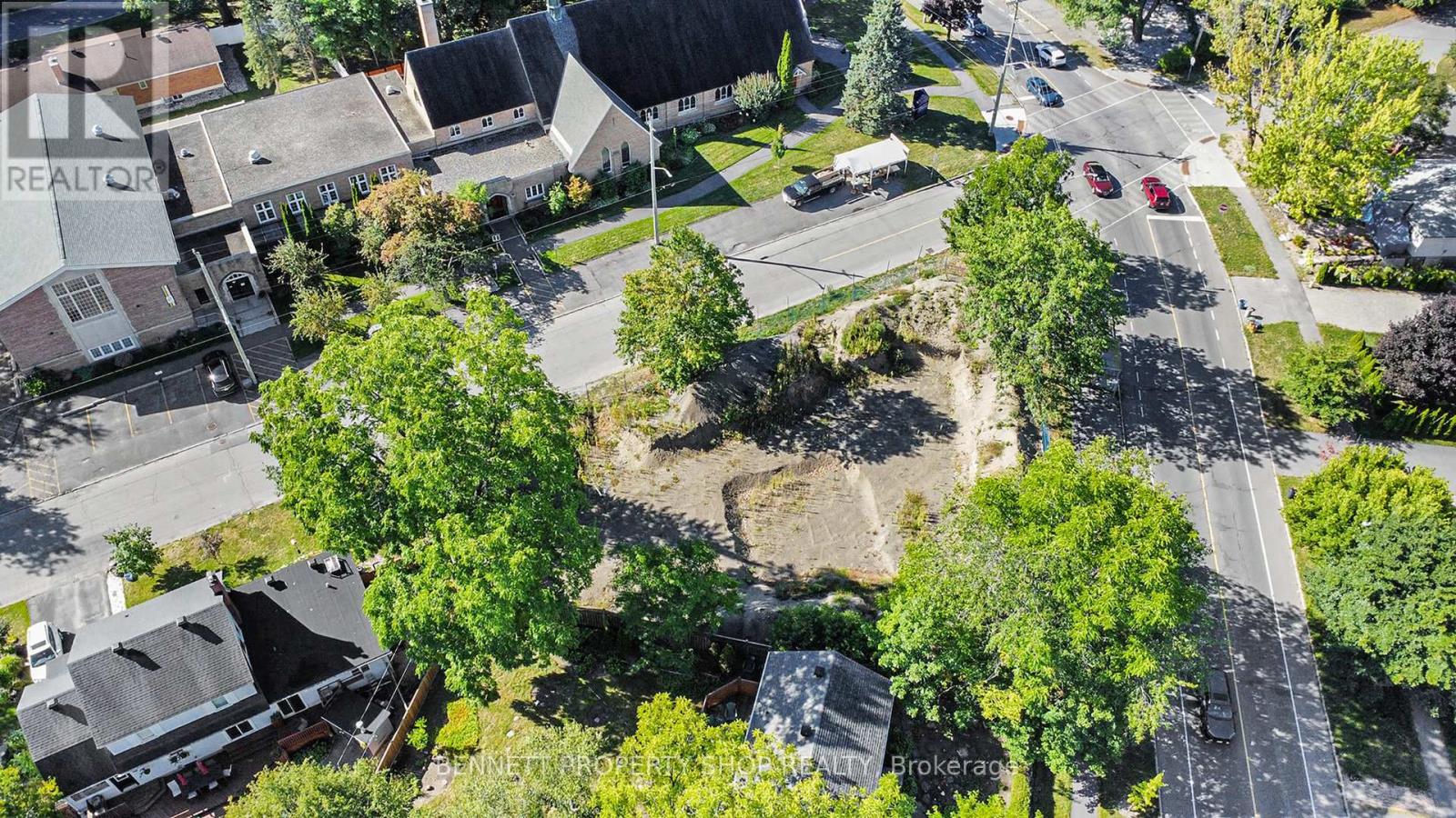 257 Cunningham Avenue, Ottawa, Ontario  K1L 7Z7 - Photo 13 - X12399441
