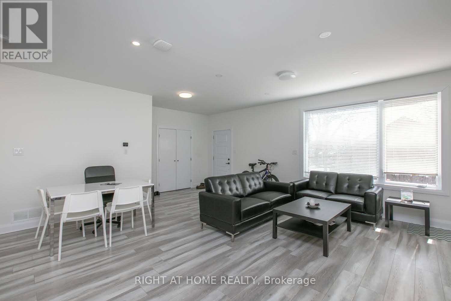 1558-1562 Baseline Road, Ottawa, Ontario  K2C 0B3 - Photo 4 - X12399451