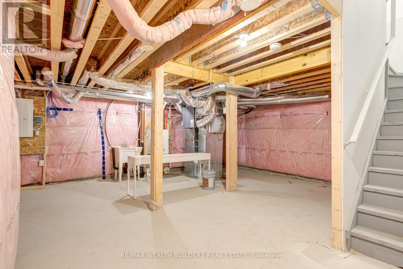31 William Shearn Crescent, Markham, Ontario  L6C 3J3 - Photo 37 - N12399311
