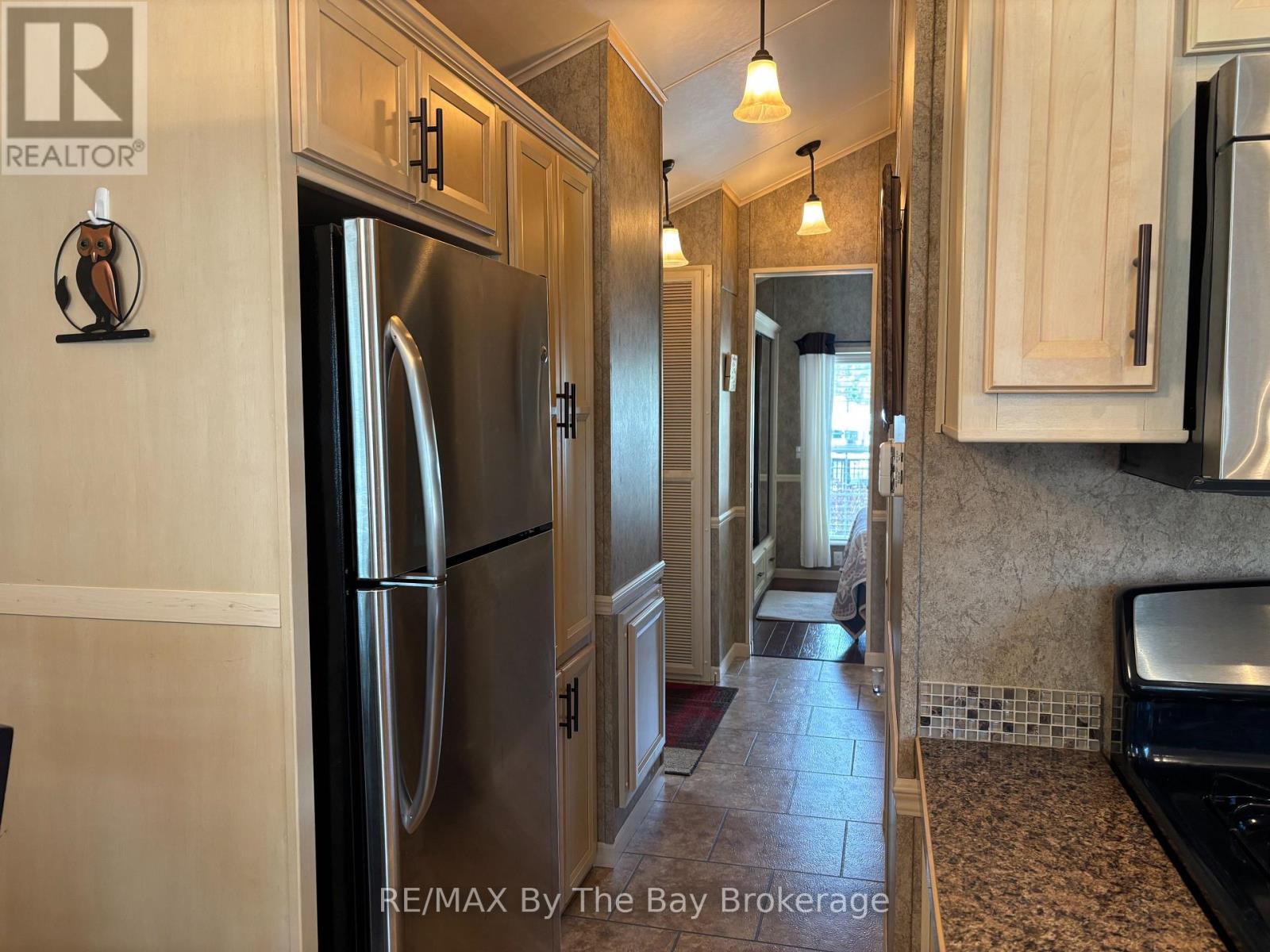 10 White Pines Trail, Wasaga Beach, Ontario  L9Z 1X7 - Photo 14 - S12399457