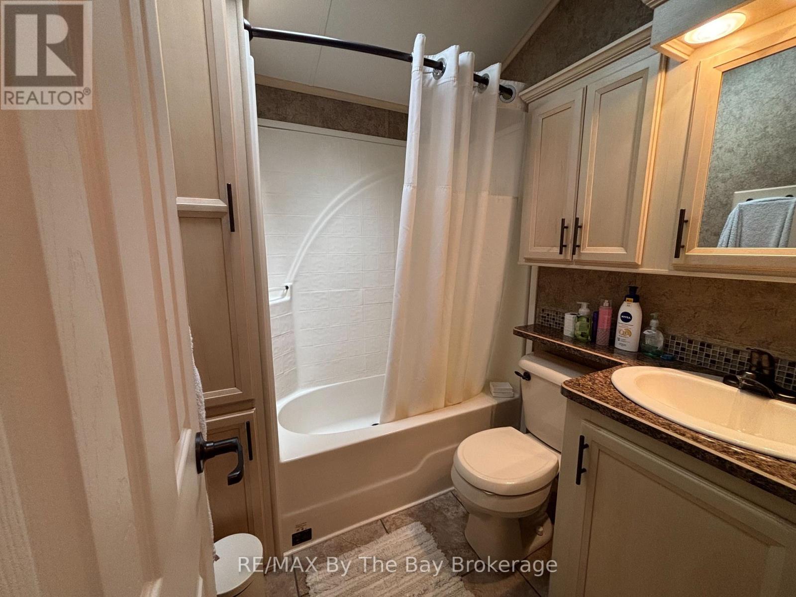 10 White Pines Trail, Wasaga Beach, Ontario  L9Z 1X7 - Photo 29 - S12399457