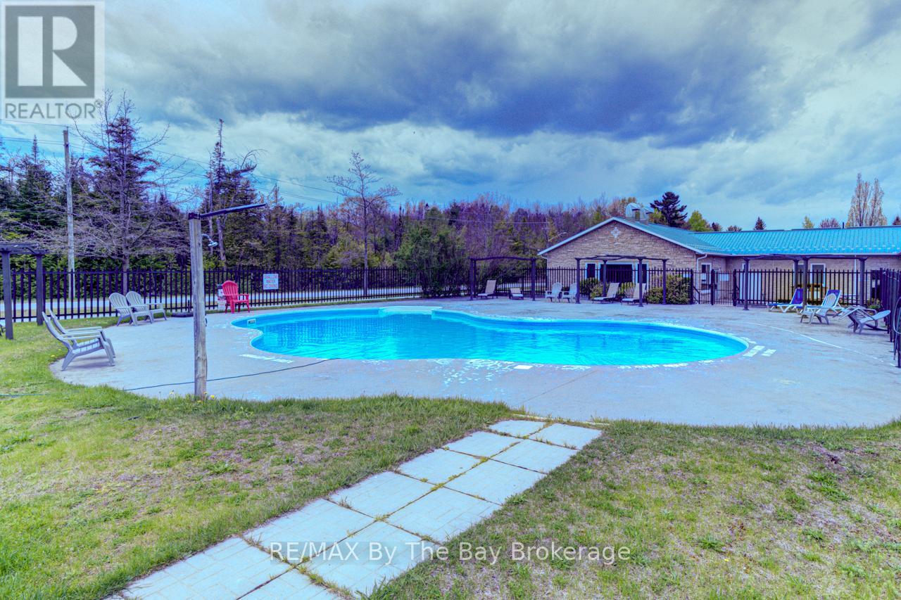 10 White Pines Trail, Wasaga Beach, Ontario  L9Z 1X7 - Photo 35 - S12399457