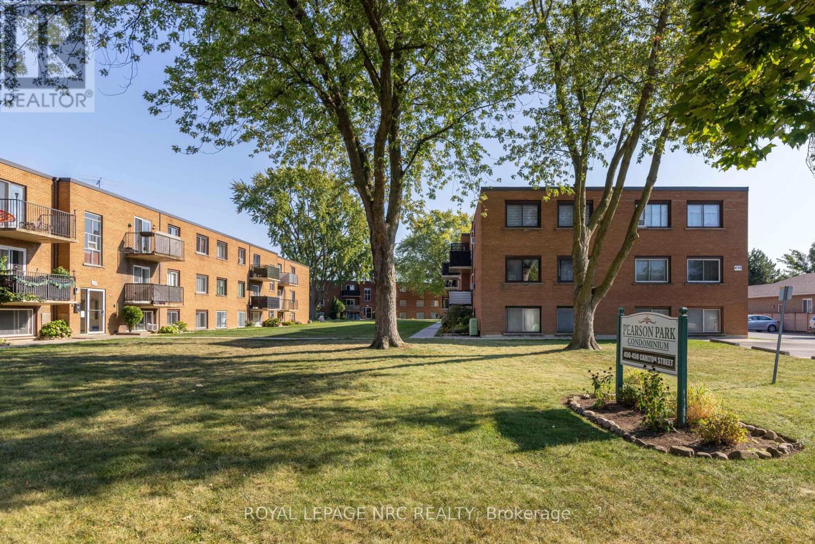 34 - 456 Carlton Street, St. Catharines, Ontario  L2M 4X1 - Photo 18 - X12399488
