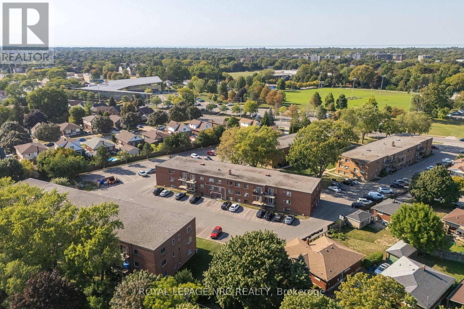 34 - 456 Carlton Street, St. Catharines, Ontario  L2M 4X1 - Photo 22 - X12399488