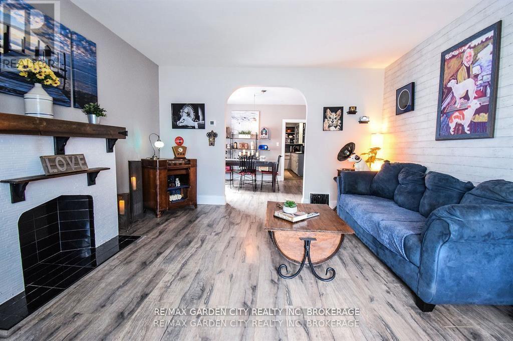 76 Beech Street, St. Catharines (Downtown), Ontario  L2R 2B7 - Photo 10 - X12399499