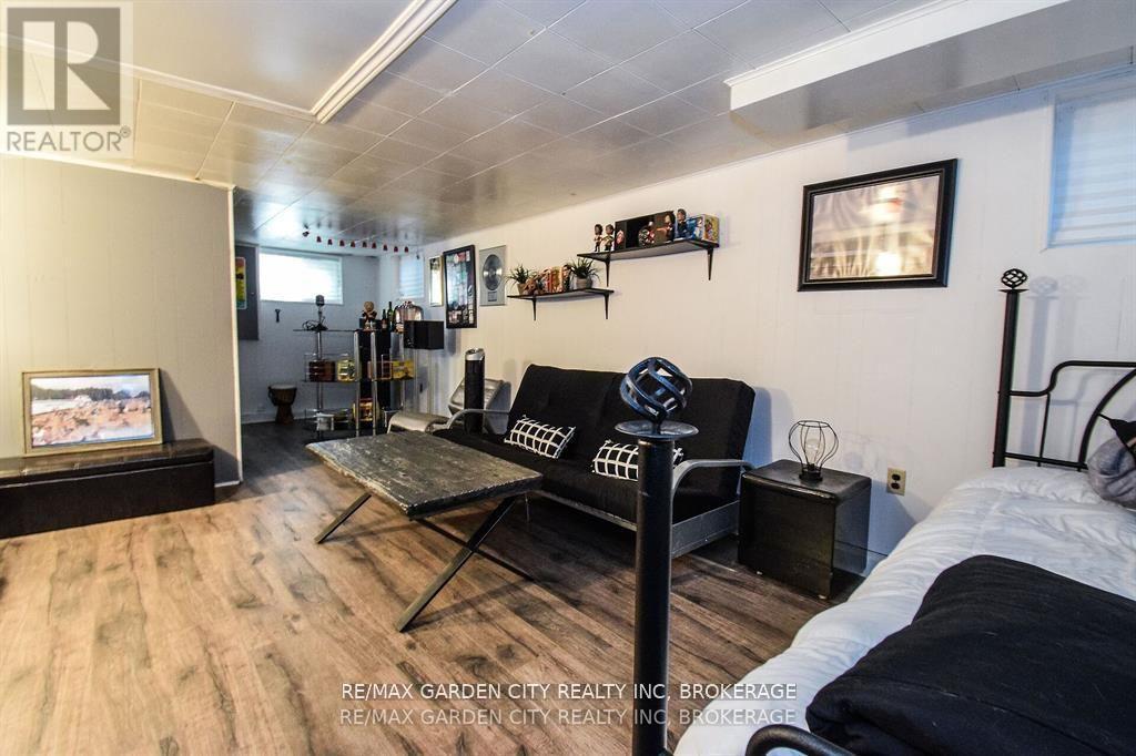 76 Beech Street, St. Catharines (Downtown), Ontario  L2R 2B7 - Photo 24 - X12399499