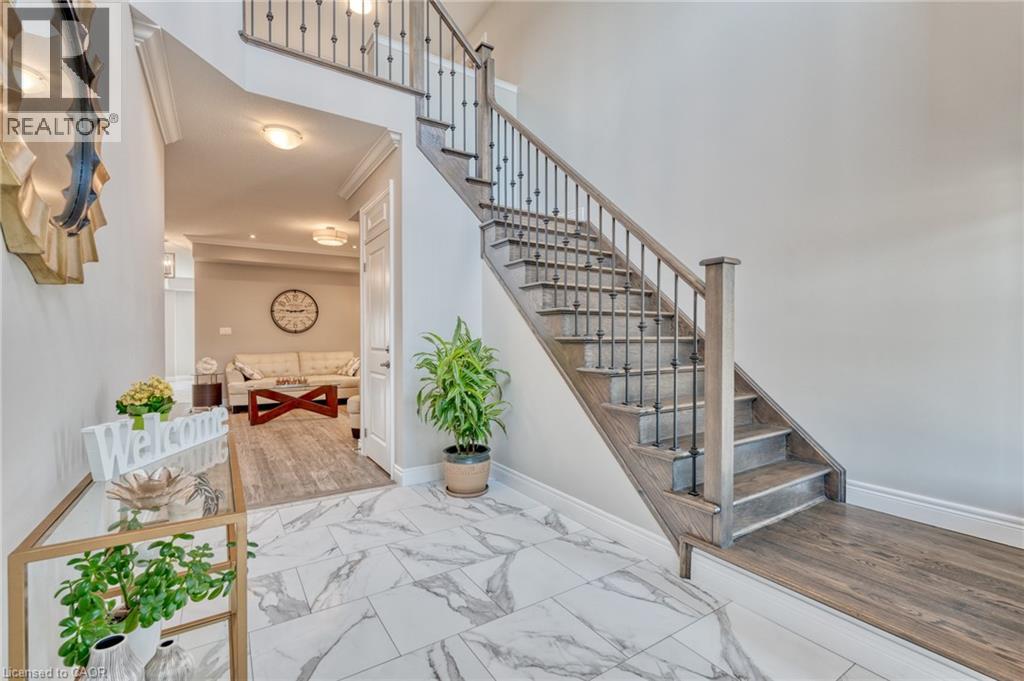 Property at 16 ERINGATE Court image 4