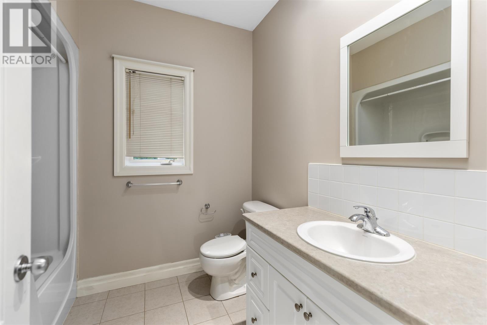 4 Parkdale Dr, Sault Ste. Marie, Ontario  P6A 5P8 - Photo 14 - SM252237