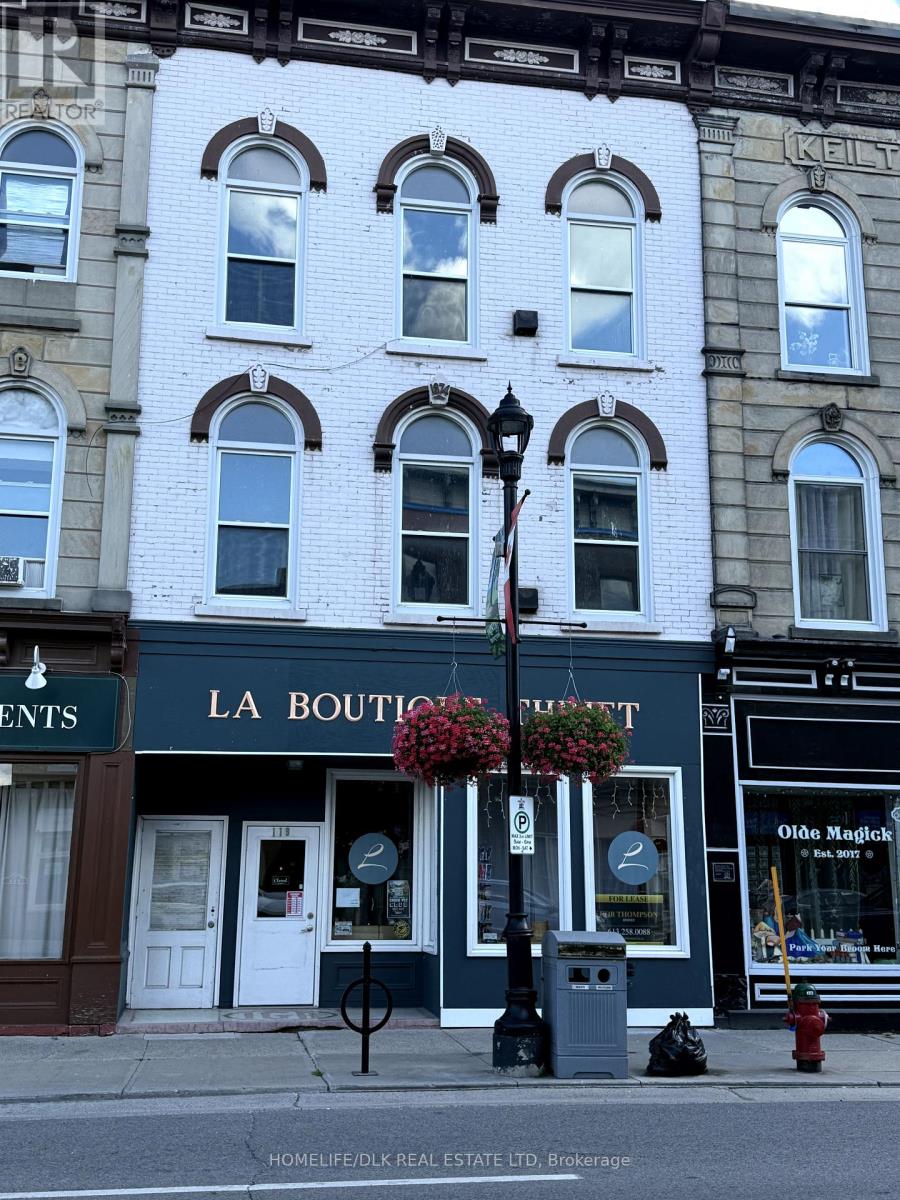 119 King Street W, Prescott, Ontario  K0E 1T0 - Photo 2 - X12399393