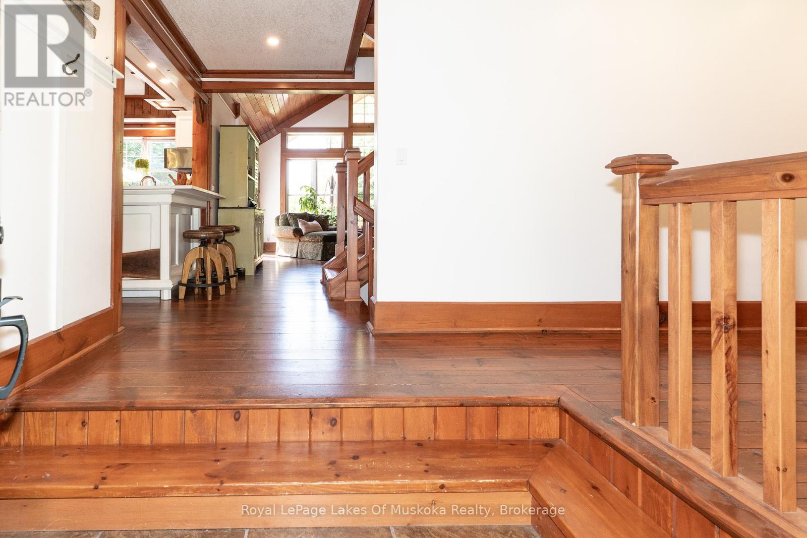 1080 Walkers Glenn Crescent, Lake Of Bays (Sinclair), Ontario  P1H 2J6 - Photo 13 - X12399329