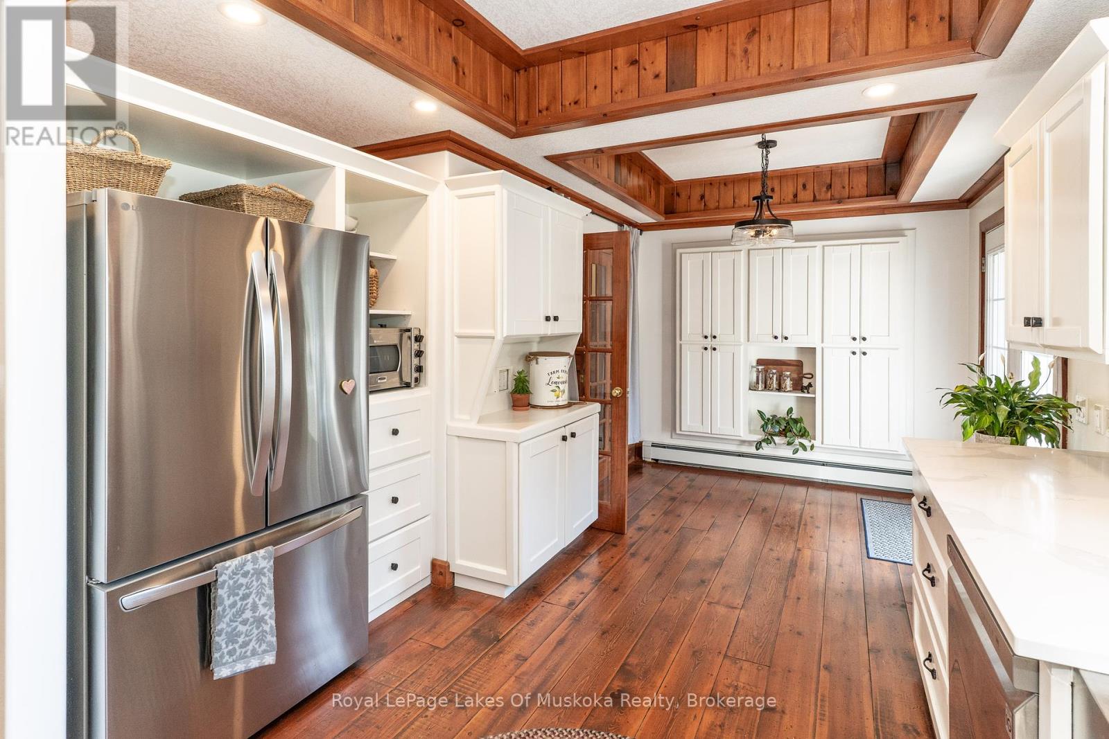 1080 Walkers Glenn Crescent, Lake Of Bays (Sinclair), Ontario  P1H 2J6 - Photo 25 - X12399329