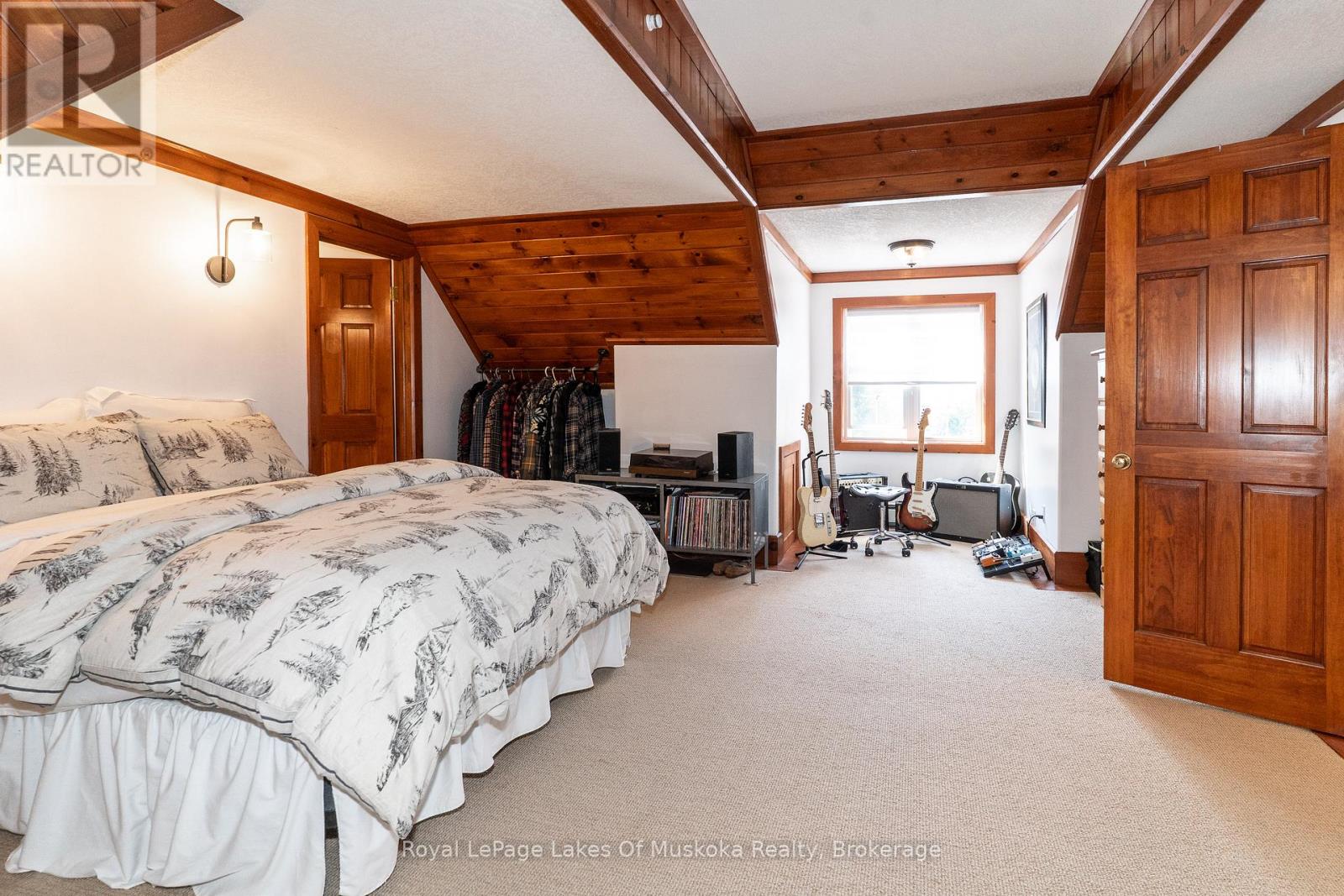 1080 Walkers Glenn Crescent, Lake Of Bays (Sinclair), Ontario  P1H 2J6 - Photo 37 - X12399329