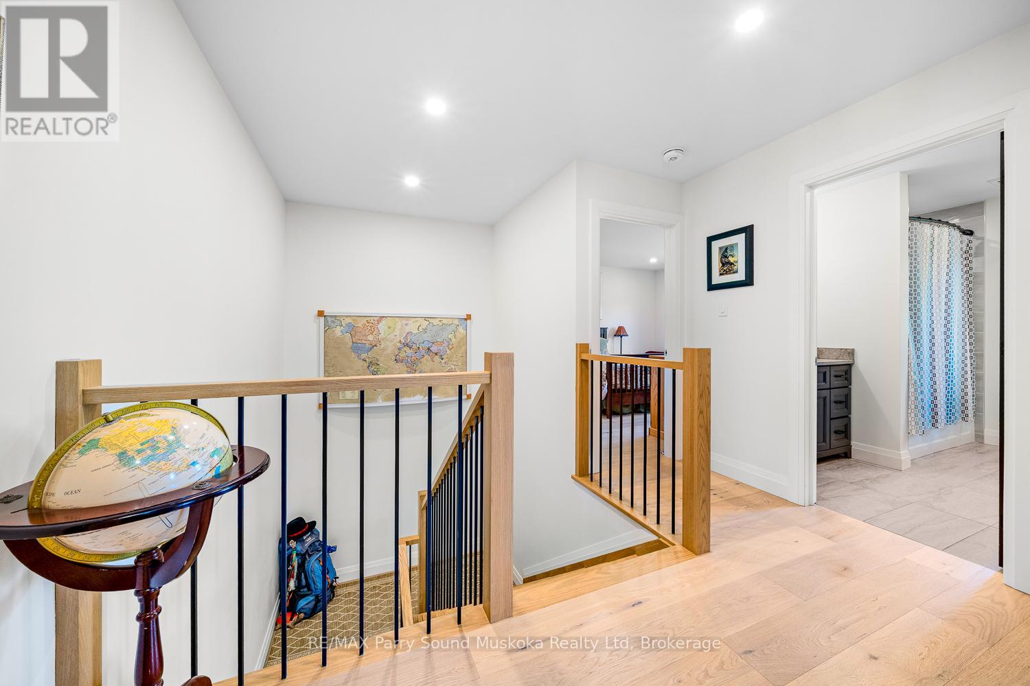 44 Dennis Drive, Parry Sound, Ontario  P2A 0E6 - Photo 25 - X12399454