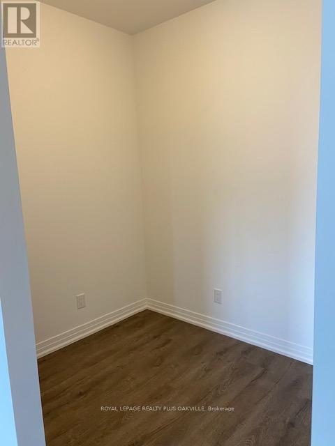 407 - 3285 Carding Mill Trail, Oakville, Ontario  L6M 1S1 - Photo 11 - W12399252