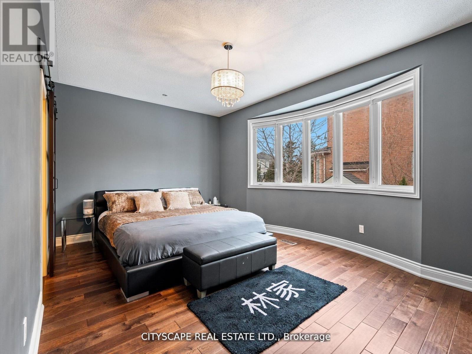2241 Lyness Avenue, Oakville, Ontario  L6M 5C2 - Photo 11 - W12399268
