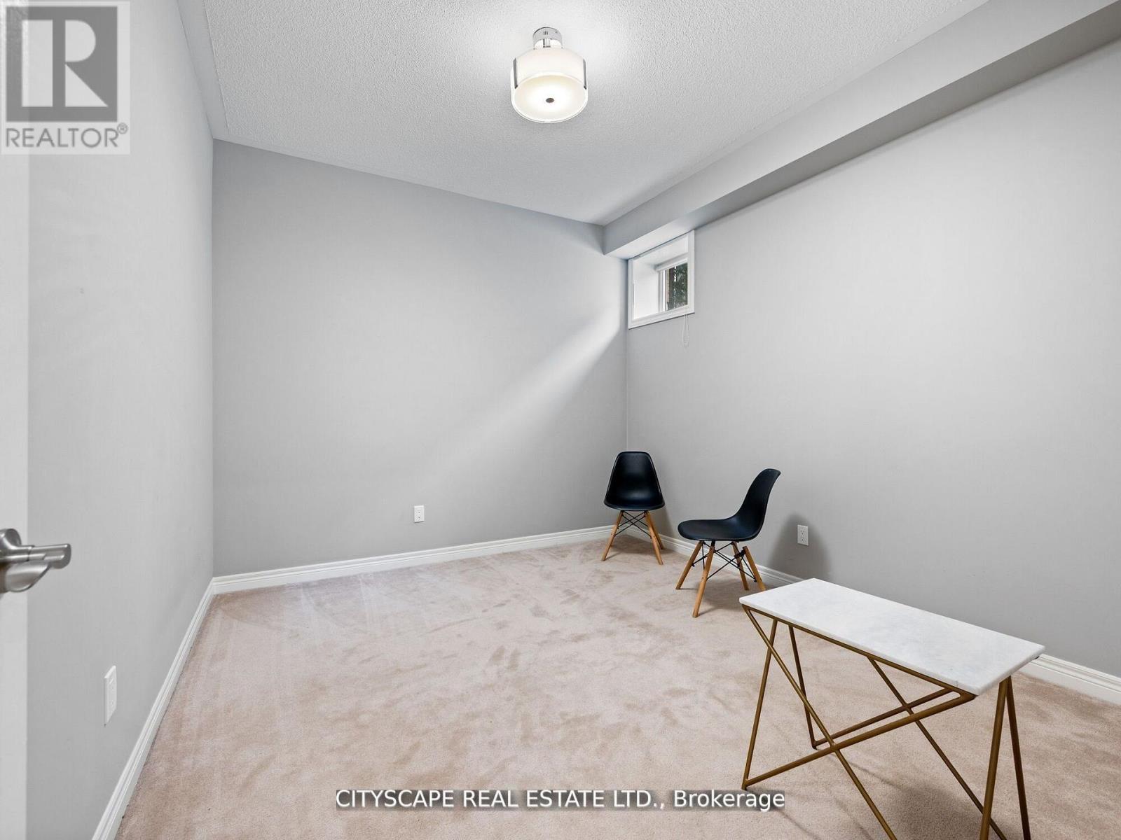 2241 Lyness Avenue, Oakville, Ontario  L6M 5C2 - Photo 19 - W12399268
