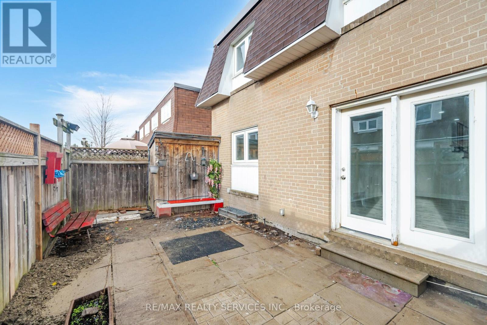 41 Town House Crescent, Brampton, Ontario  L6W 3G3 - Photo 34 - W12399293