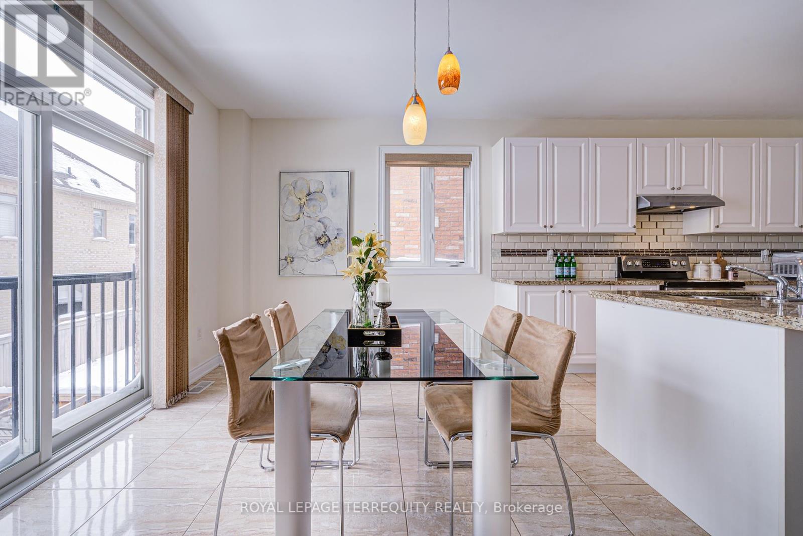 32 Mistyglen Crescent, Brampton (Credit Valley), Ontario  L6Y 0X2 - Photo 20 - W12399310