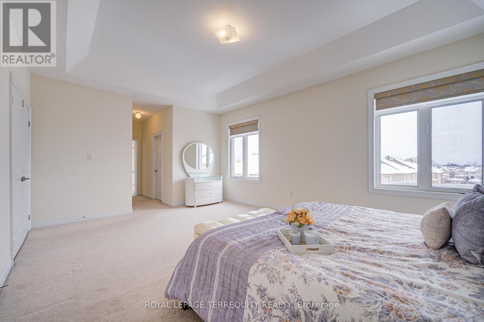 32 Mistyglen Crescent, Brampton (Credit Valley), Ontario  L6Y 0X2 - Photo 30 - W12399310