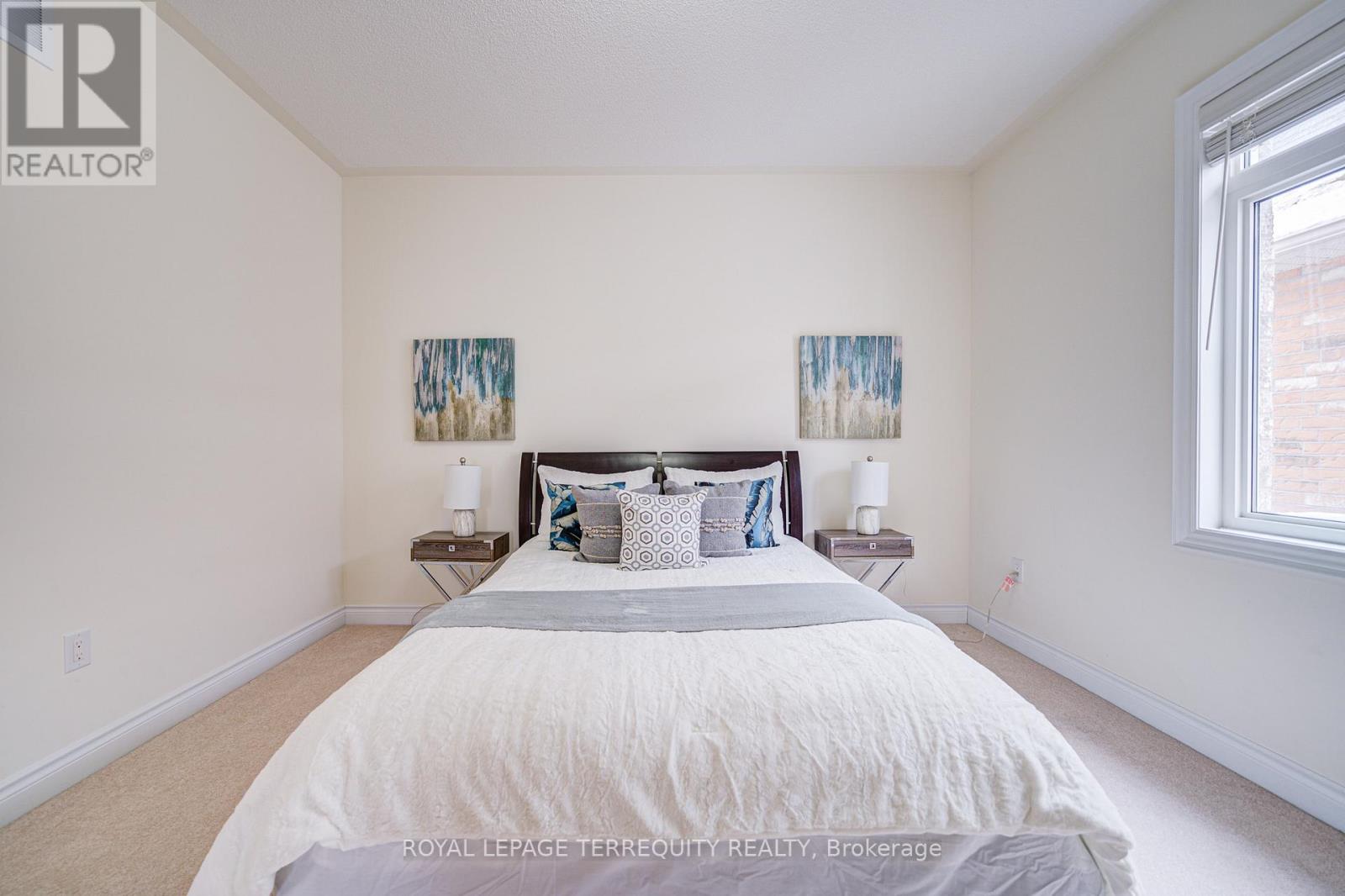 32 Mistyglen Crescent, Brampton (Credit Valley), Ontario  L6Y 0X2 - Photo 39 - W12399310