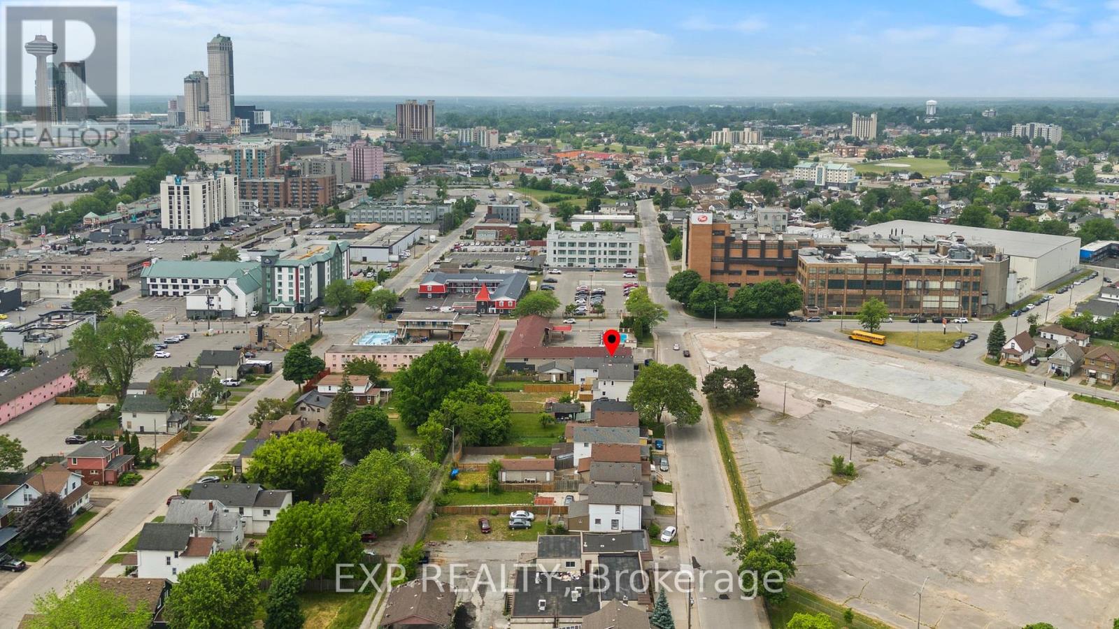 5554 Lewis Avenue, Niagara Falls (Clifton Hill), Ontario  L2G 3R7 - Photo 11 - X12237144