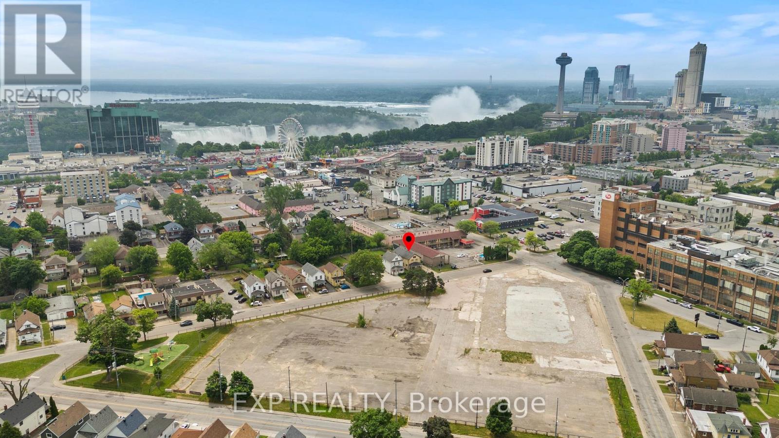 5554 Lewis Avenue, Niagara Falls (Clifton Hill), Ontario  L2G 3R7 - Photo 2 - X12237144
