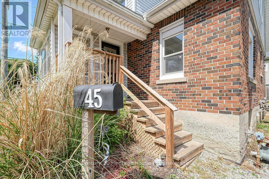 45 South Street, Woodstock, Ontario  N4S 3L3 - Photo 4 - X12399372