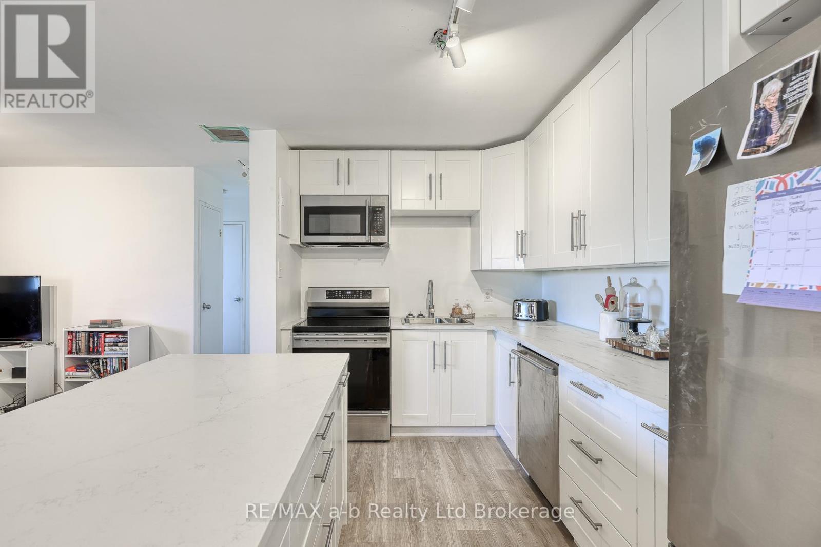 510 - 563 Mornington Avenue, London East, Ontario  N5Y 4T8 - Photo 5 - X12399417