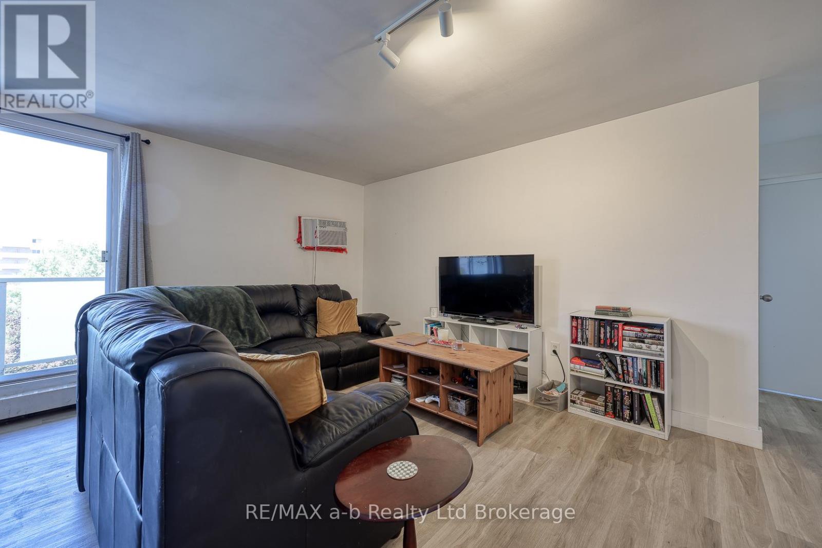 510 - 563 Mornington Avenue, London East, Ontario  N5Y 4T8 - Photo 7 - X12399417