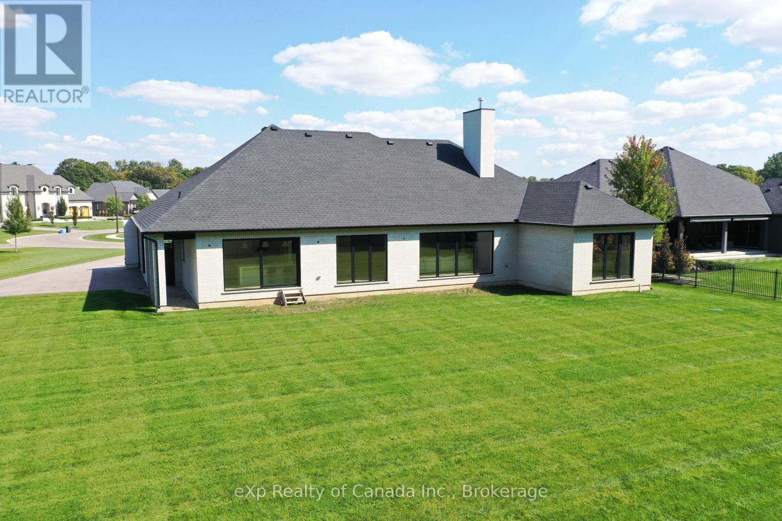 33 August Crescent, Norwich (Otterville), Ontario  N0J 1R0 - Photo 7 - X12399462