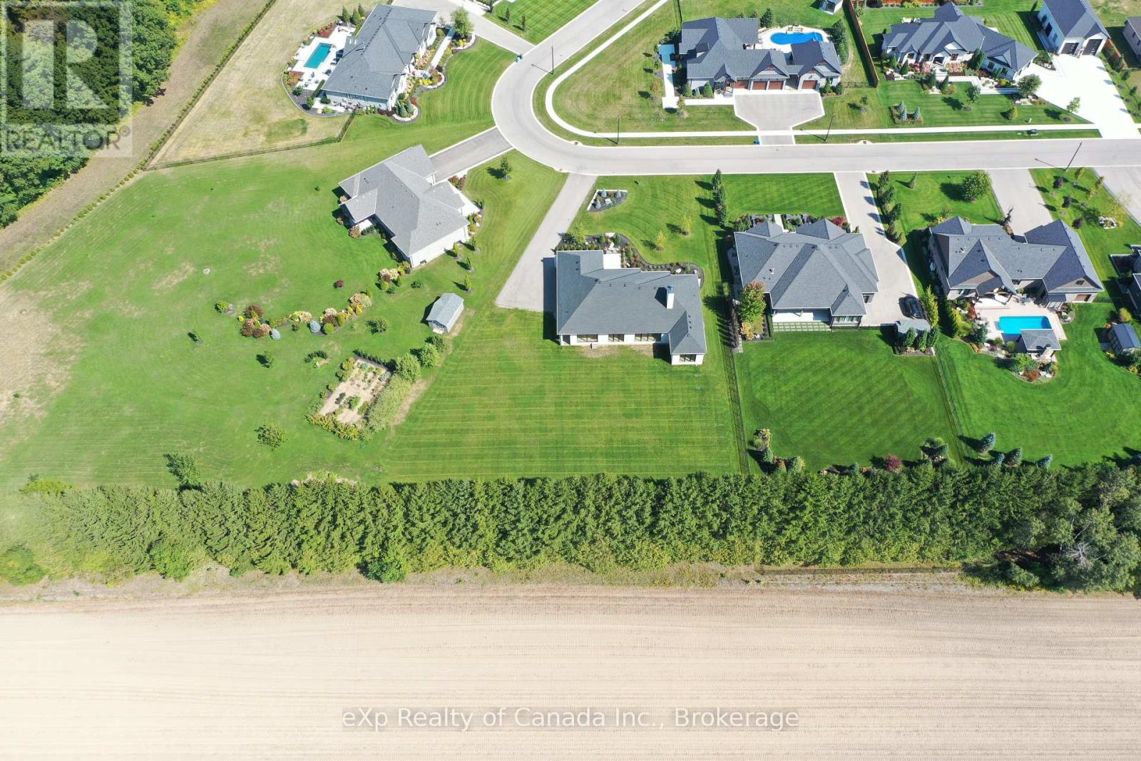 33 August Crescent, Norwich (Otterville), Ontario  N0J 1R0 - Photo 9 - X12399462