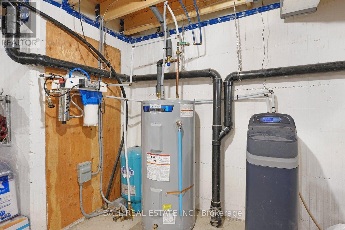 45 Hemlock Point Road, North Kawartha, Ontario  K0L 1A0 - Photo 18 - X12389129