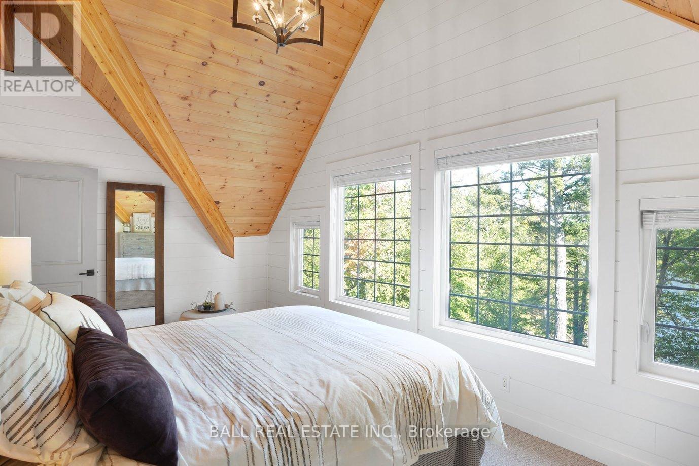 45 Hemlock Point Road, North Kawartha, Ontario  K0L 1A0 - Photo 14 - X12389129