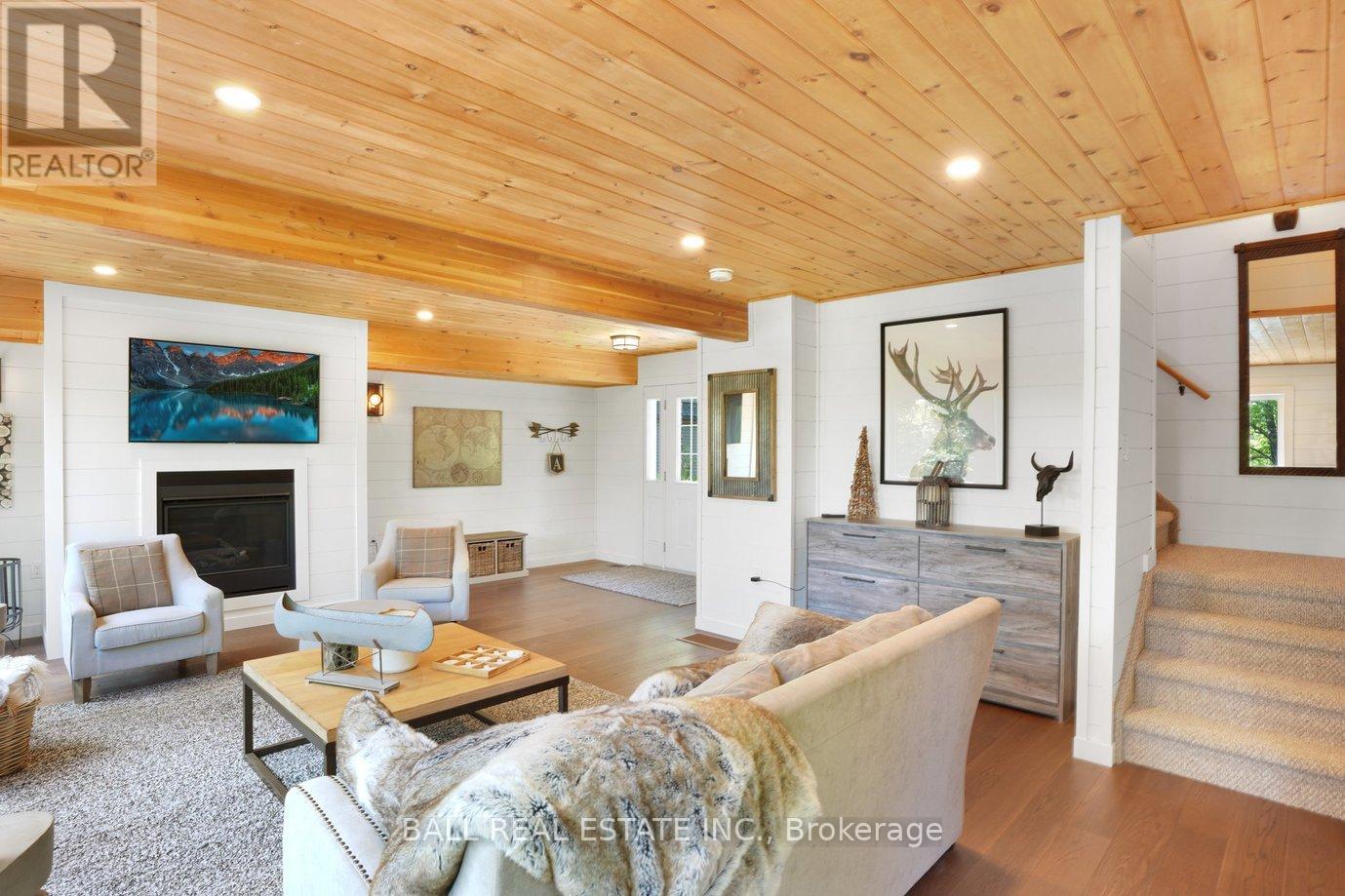 45 Hemlock Point Road, North Kawartha, Ontario  K0L 1A0 - Photo 17 - X12389129